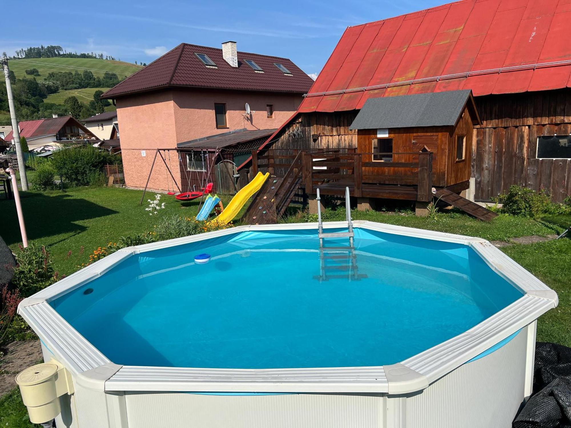 U Deda A Starkej Čierny Blh Eksteriør billede